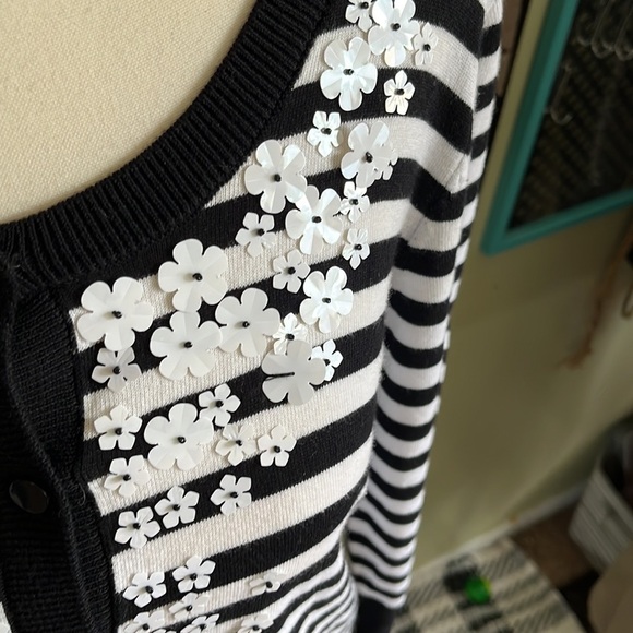 Talbots petites black white striped button down cardigan with flower neckline - Picture 5 of 16